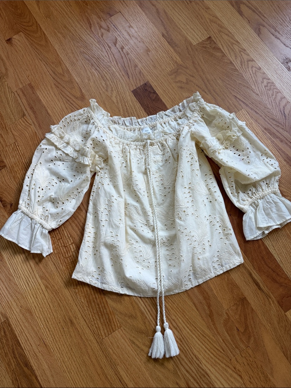 Cream Eyelet Off-Shoulder Peasant Blouse - Unknown Brand
